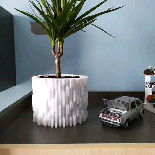 Plant pot new, decorative and original