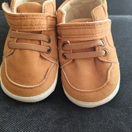 Baby shoes Agklias camel/tan size 18-19 like new
