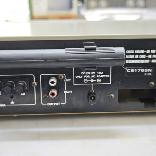 Akai AT S55 tuner used, missing battery compartment