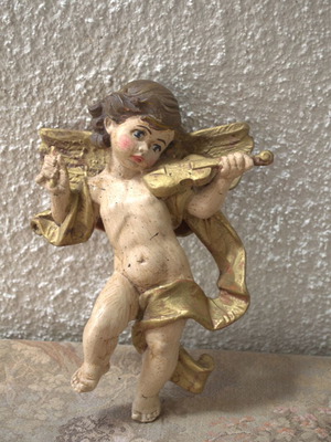 Violin player angel used, glazed ceramic from Italy