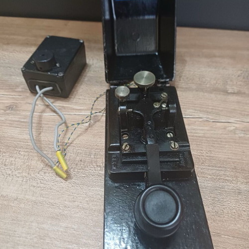 Morse Device used Junker German signal transmitter