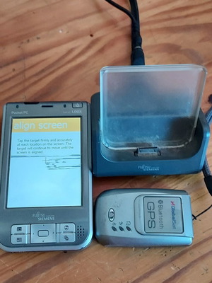 Fujitsu Siemens Pocket LOOX 720 PDA used with GPS tracker and accessories