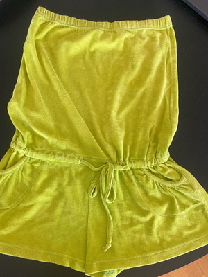 Strapless terry cloth shortsuit like new, light green