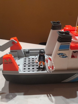 Playmobil 9148 Floating Tugboat discontinued set, like new