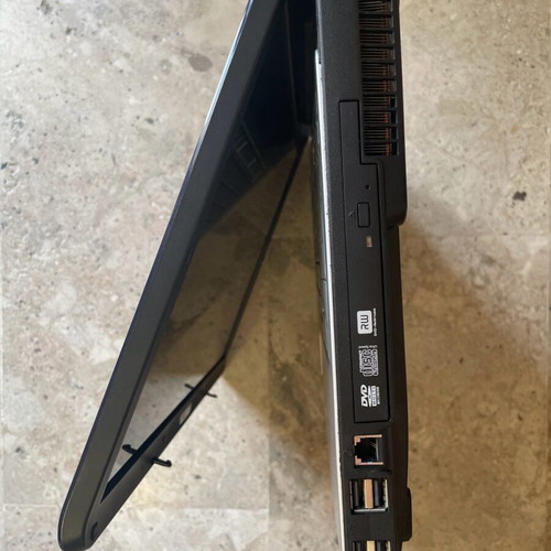 Toshiba Satellite P200D-12O laptop used, non-working, without hard drive