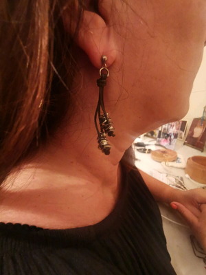 Dangling pierced earrings with leather and silver like new, brown and silver