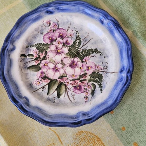 Decorative plates new, set of 3, hand-painted