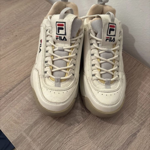 Fila white athletic shoes like new, size 37