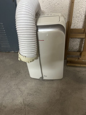 Portable air conditioner like new