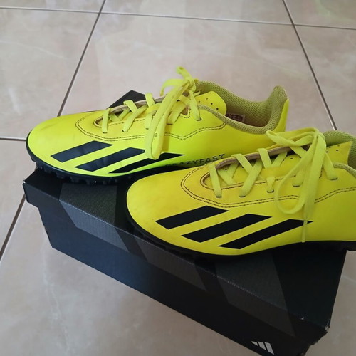 Adidas football shoes, yellow, sizes 35-36