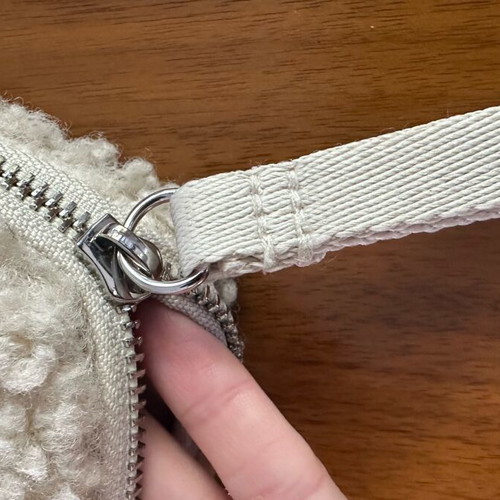 H&M laptop case teddy beige like new