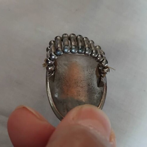 Black and white adjustable ring like new