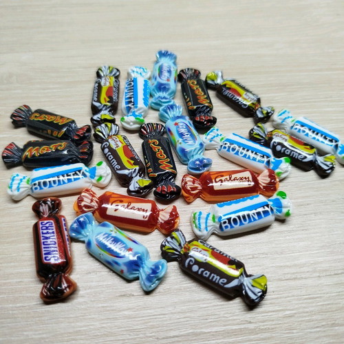 Miniature candies new, set of 20, epoxy resin