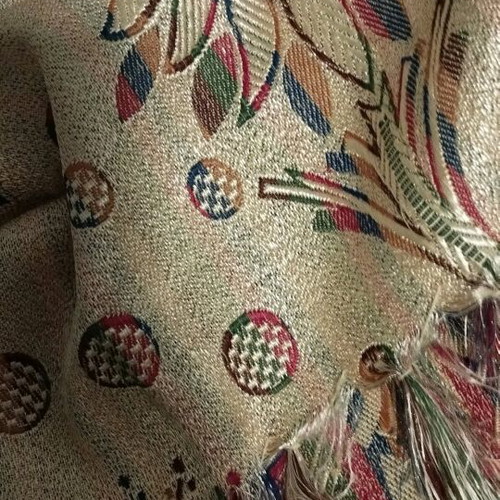 Throw with silk thread and fringes like new, vintage set with pillowcases