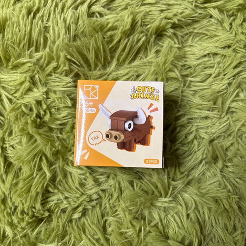 Mini bricks bull figure like new