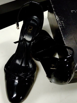 Nak leather shiny pumps used, size 39, black