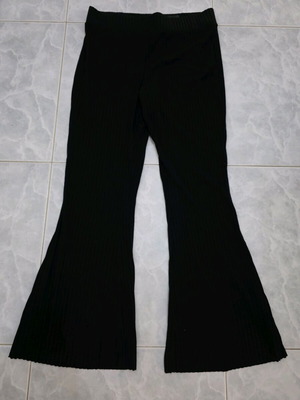 Black ribbed flare pants H&M like new, size L