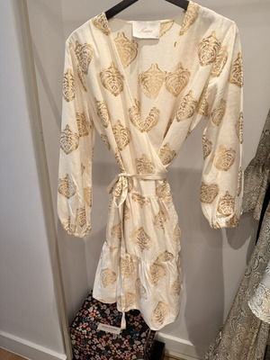 Kasia Resort Wear dress size Medium like new, beige and gold
