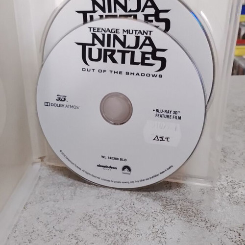 Teenage Mutant Ninja Turtles 2 Blu-Ray like new with Greek subtitles and 3D version