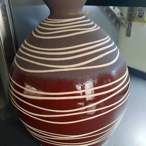 Large two-tone brown decorative jar