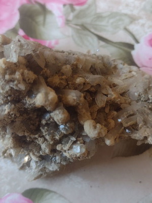Calcite decorative mineral like new with natural druzy crystals