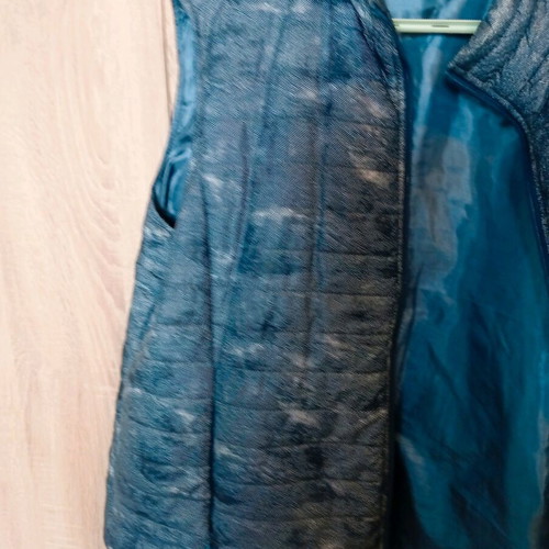 Celestino women's sleeveless jacket like new, blue, XL
