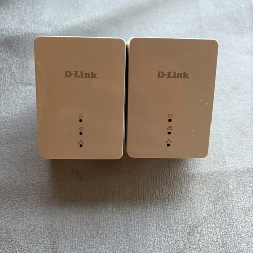 Power lines D-Link used with Fast Ethernet port and 200 Mbps speed