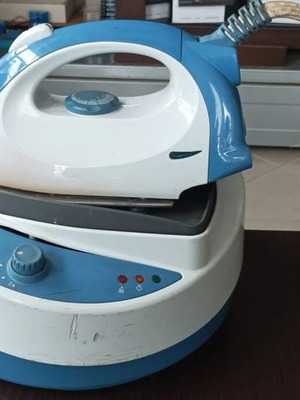 Juro Pro 850 steam iron with boiler used, closed type