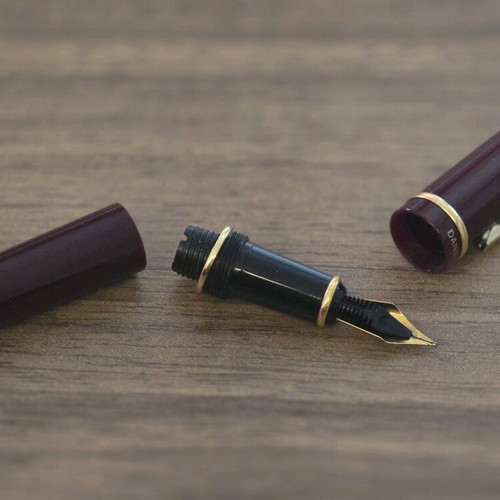 Daniel Hechter pen used