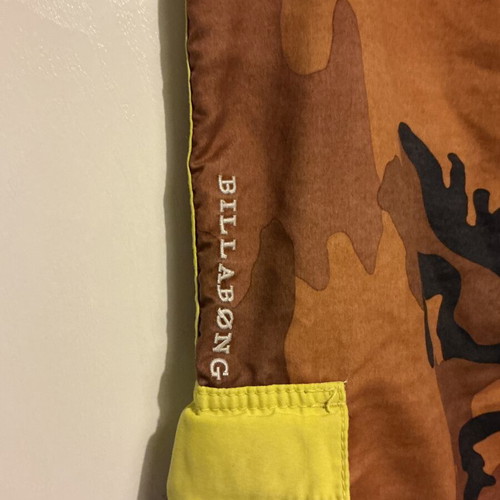 Billabong swimwear like new, size M, yellow