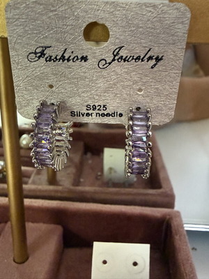 Earrings new, purple and silver