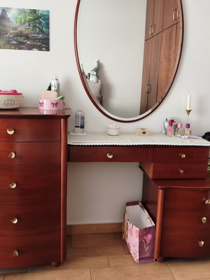 Boudoir nightstand set used with mirror and drawers