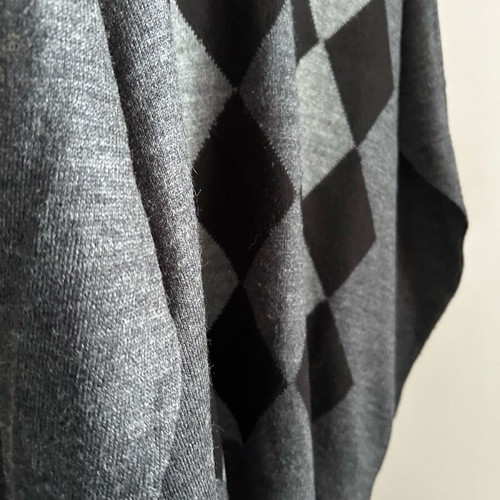 Lacoste men's V neck sweater large like new, black and gray