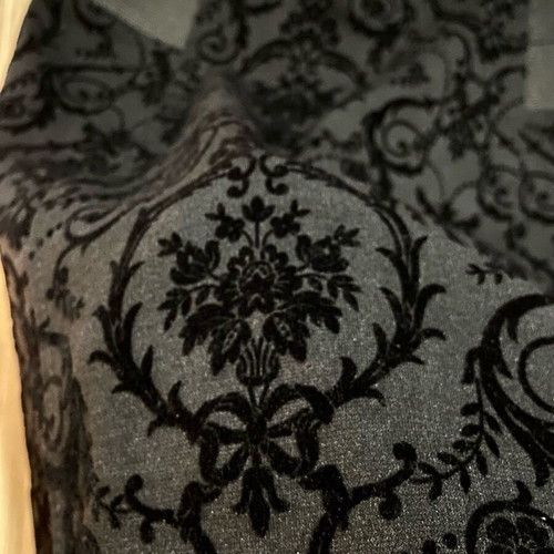 Gothic mini skirt like new, velvet embossed patterns, black
