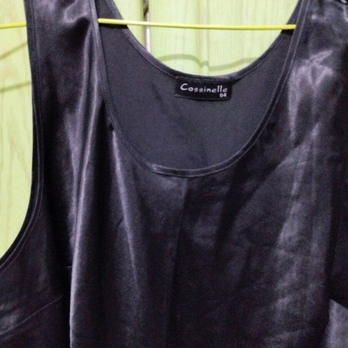 Satin top black like new, size XXL