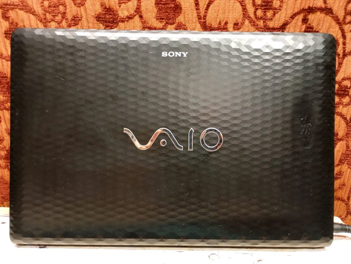 Laptop Sony VAIO 15,5" μεταχειρισμένο, SSD 240GB, RAM 8GB