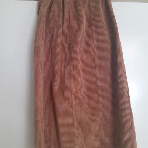 Midi corduroy skirt brown new, size M