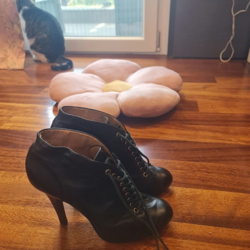 Nine West black lace-up high-heeled ankle boots used, size 40