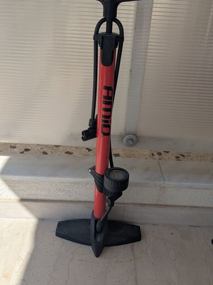 Bicycle Floor Pump like new with pressure gauge compatible with Presta & Schrader