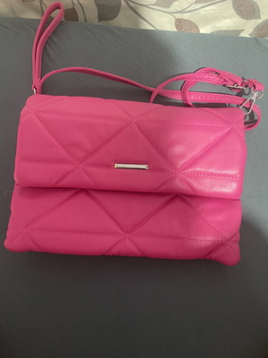 Quilted shoulder bag, fuchsia pink