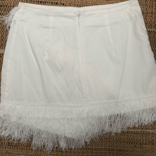 White mini skirt Desiree used with fringes size M