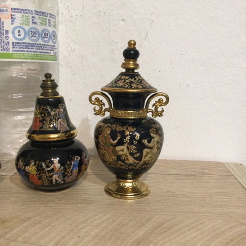Porcelain miniature perfume jars with 24 gold painting, pack of 4 like new