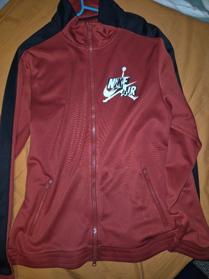Jordan jacket like new, size M, multicolor