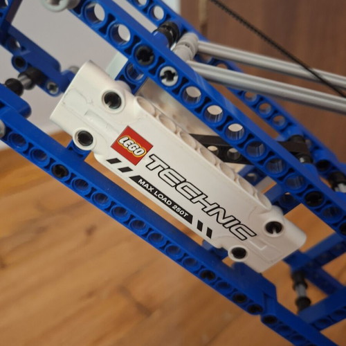 Lego Technic 42042 Crawler Crane used collectible set 2015