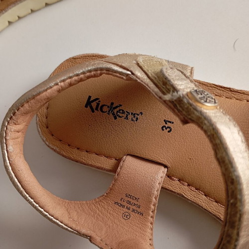 Kickers leather sandals for girls size 31 used, beige and gold
