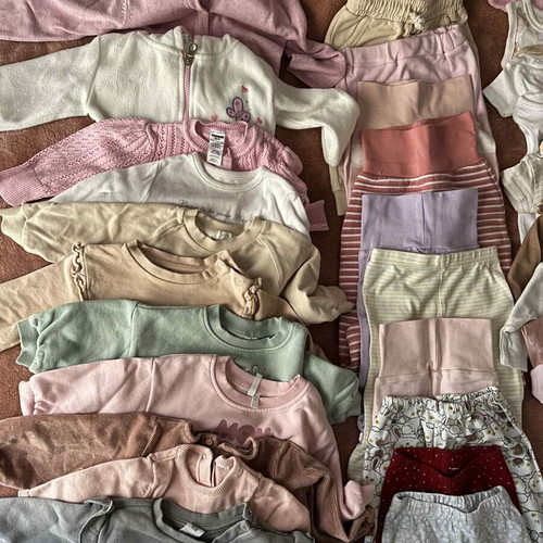 Baby girl clothes like new, pack of 125 pieces (0-9 months)