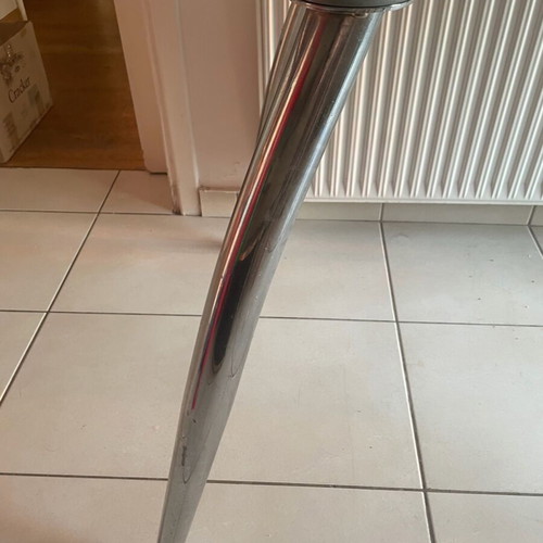 Dining table red tempered glass extendable like new