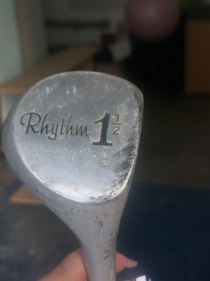 Vintage golf club set used, collector's item or decoration