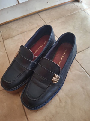 Loafers Tommy Hilfiger μπλε νούμερο 39 σαν καινούργιο