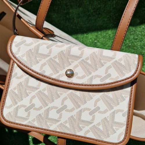 Michael Kors Eliza shoulder bag vanilla/lugg